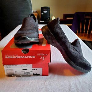 Sketchers Black Go Walk 4 Slip-on Shoes Size 7